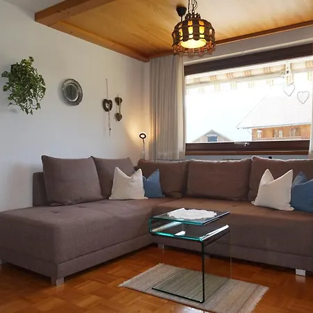 Gaestehaus Metzler 比兹奥