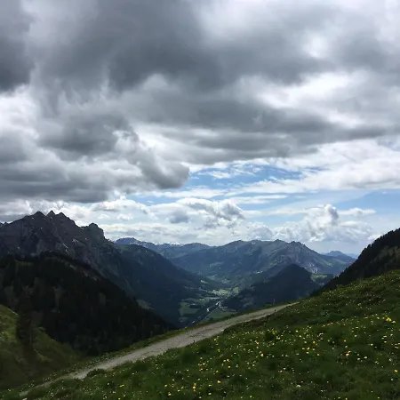 Gaestehaus Metzler Lägenhet *