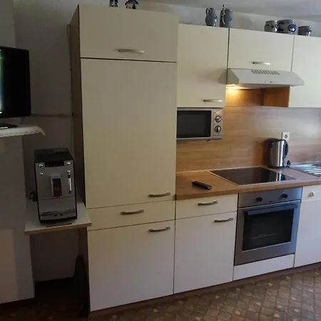 Gaestehaus Metzler Lägenhet *